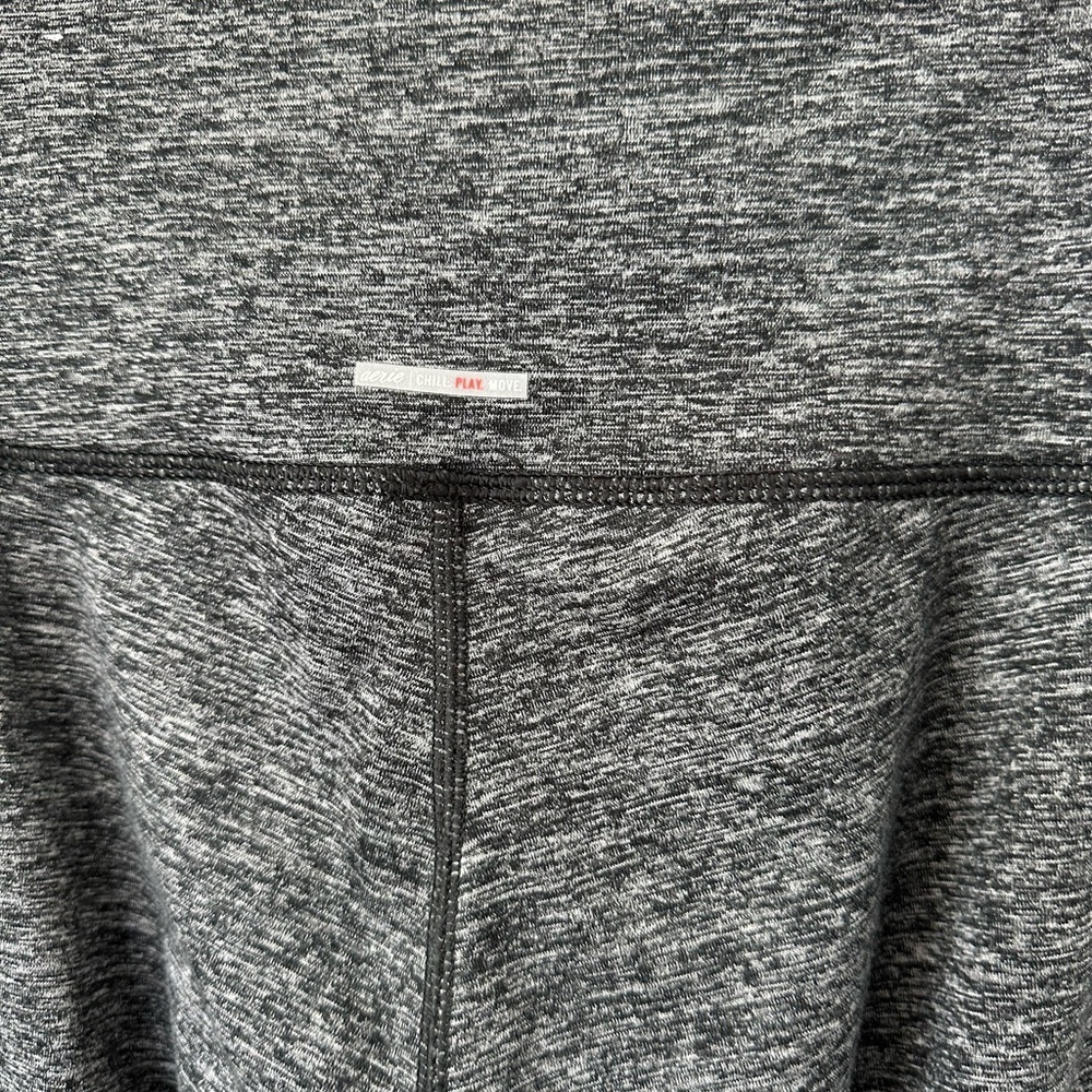 Aerie Gray and White High-Waisted Leggings/ leg warmers - Picture 4 of 5